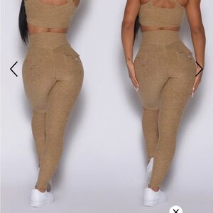 NEW! Bombshell Sportswear POCKET POP LEGGINGS Caramel Tan Small
